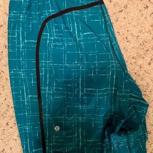 Lululemon Pace Braker shorts 7” with liner